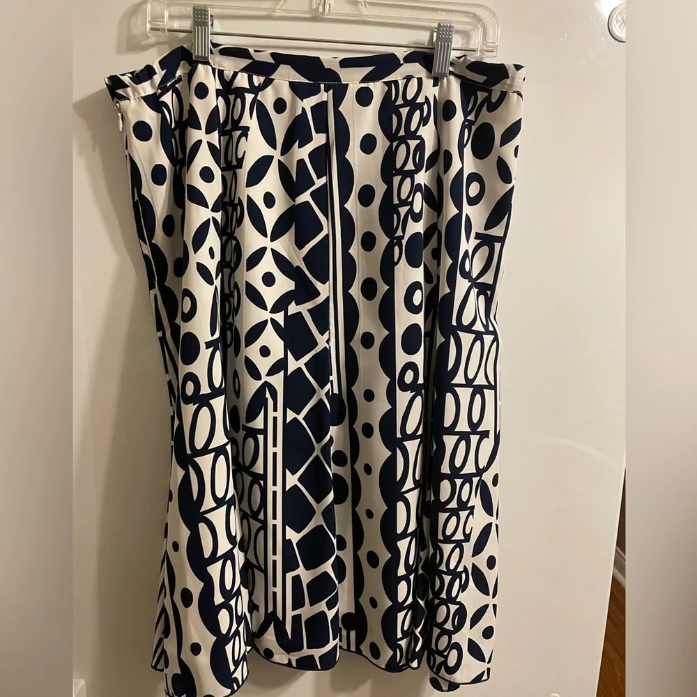 Susan Graver skirt large
